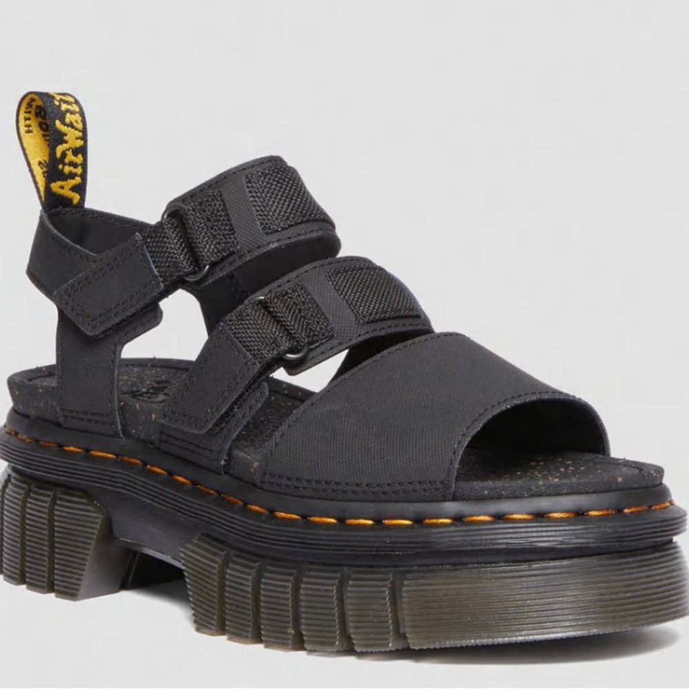 NEW Dr. Marten Ricki Sandals